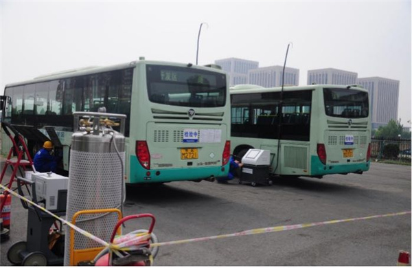 公交大巴車氣瓶檢測案例現場